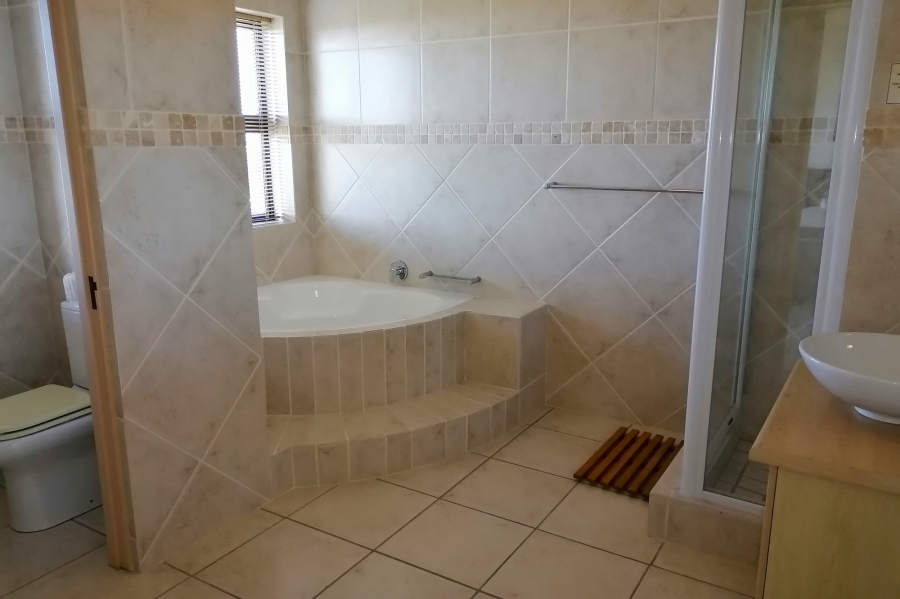 4 Bedroom Property for Sale in Stilbaai Wes Western Cape